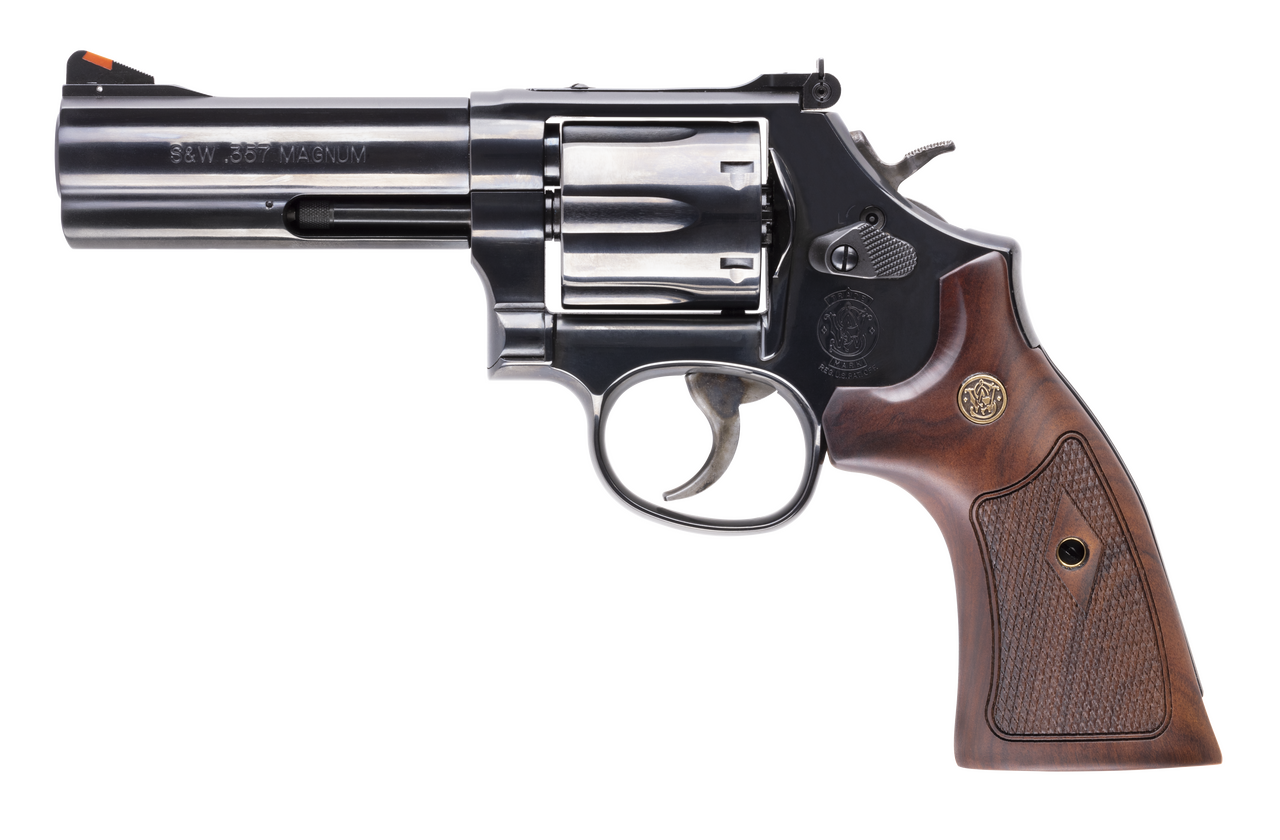 150909_OnWhite-Left__16079